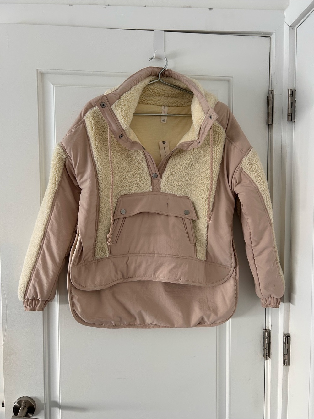 Anthropologie Dusty Pink Pullover Puffer with Cream Sherpa